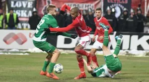 {{ otherArticle[0].article.title }}