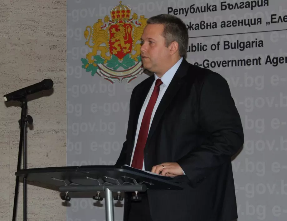 Кой е Александър Йоловски - кандидатът на ГЕРБ и ПП-ДБ за министър на електронното управление?
