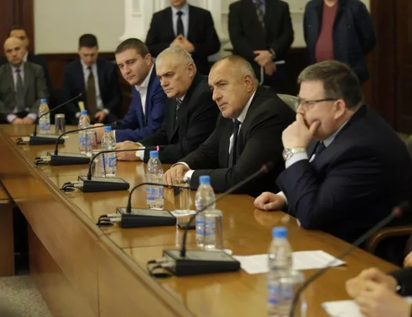 Борисов уверява НАП, МВР и прокуратурата, че рано или късно няма да стрелят по тях