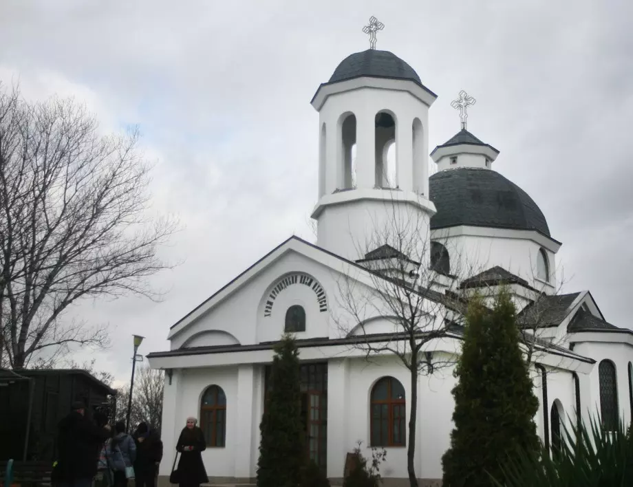 Православната църква чества паметта на Св. Наум 