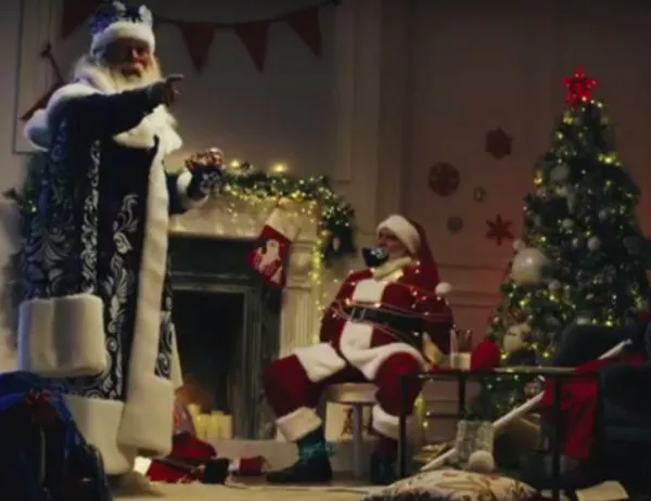 Подаръкът на Кремъл за Коледа - Дядо Мраз да вземе Дядо Коледа в плен (ВИДЕО)