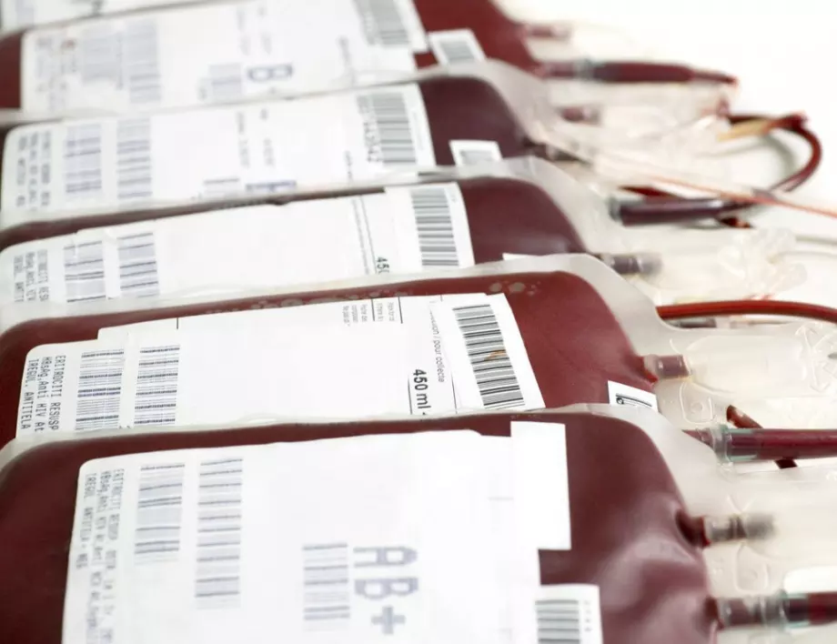 Стотици военни дариха кръв и спасиха животи 