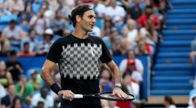 Федерер се класира за 15-и път на полуфинал на Финалния Мастърс
