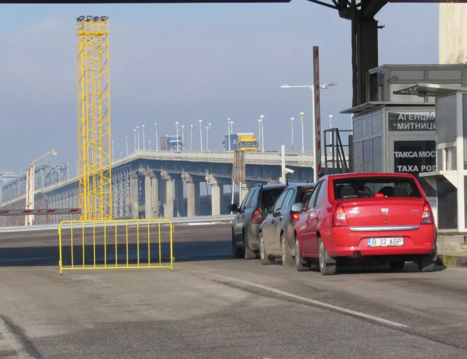 През нощта няма да се спира движението по Дунав мост при Русе