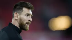 Меси летя до Италия, за да посети диетолога си