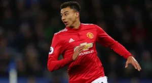 СНИМКА: Лингард не оцени коремната преса на Роналдо и показа своята