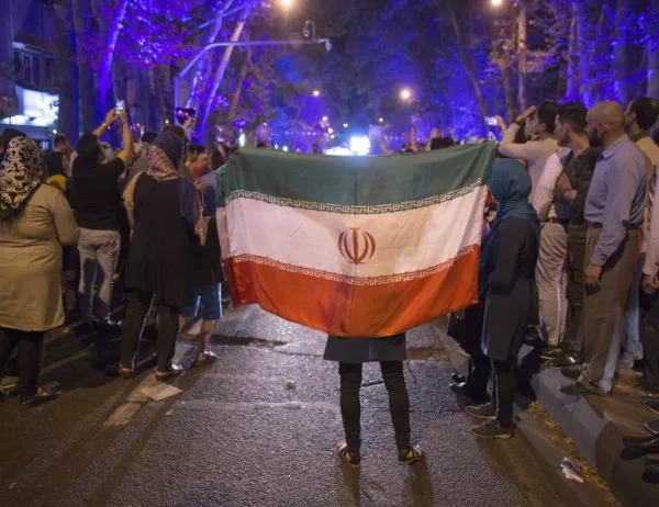 Протестите в Иран се насочиха срещу религиозната установеност