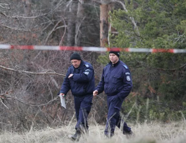 Спецакция край село Луково, търсят убиеца от Нови Искър