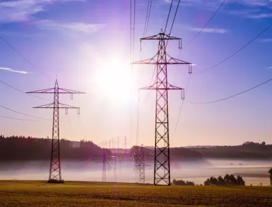 До 300 киловатчаса електроенергия при повечето битови клиенти на EVN България през април 