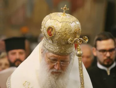Патриарх Неофит оглавява богослужението за Голяма Богородица в Троянския манастир
