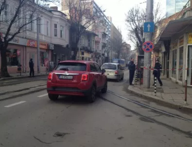 Въоръженият мъж, заради когото отцепиха улица в София, се предаде