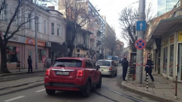 Въоръженият мъж, заради когото отцепиха улица в София, се предаде