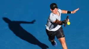 {{ otherArticle[0].article.title }}