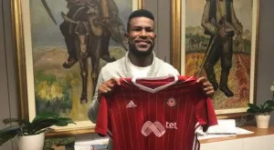 {{ otherArticle[0].article.title }}