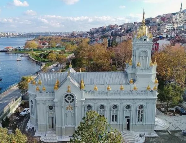 Македонският президент посети "Свети Стефан" в Истанбул