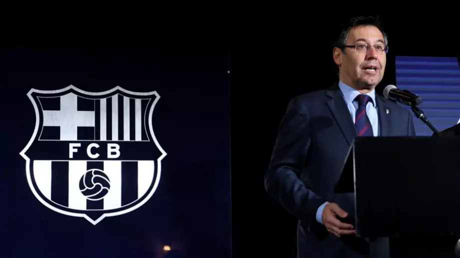 Барселона стартира процедурата за вот на недоверие срещу Бартомеу