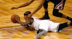 {{ otherArticle[0].article.title }}