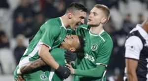 {{ otherArticle[0].article.title }}