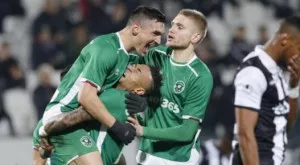 {{ otherArticle[0].article.title }}