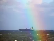 Старо и златно тип Караянчева "ходете пеша": Гребете, щом нямате гориво - грузинци към руски кораб (ВИДЕО)
