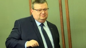 Цацаров иска от ДАНС данни за висши чиновници, недекларирали сметки и имоти