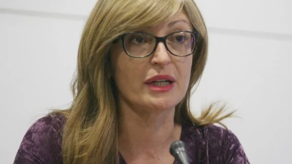 Захариева ще приеме външния министър на Полша Яцек Чапутович