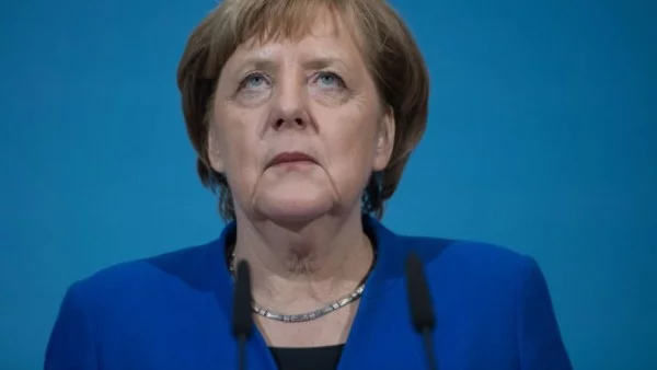 Накъде отива Германия след изборната катастрофа на Меркел?