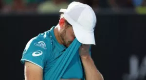 Изненада в Мелбърн: Ветеран елиминира Гофен