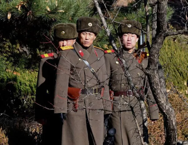 Северна и Южна Корея ще закриват постове по границата