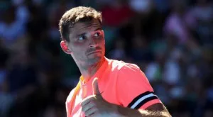 {{ otherArticle[0].article.title }}