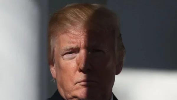 Тръмп ще подкрепи засилен контрол над лицата с оръжие