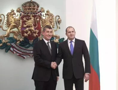 Румен Радев посрещна президента на Чехия на 