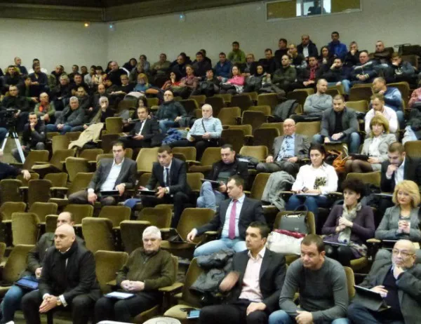 Общинският съвет във Варна окончателно спря референдума за Морската градина
