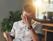 На какво се дължи потрепването на клепачите?