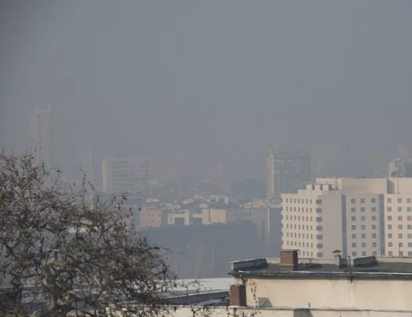 Хиляди българи могат да не умират, ако общините не допускат замърсяване на въздуха