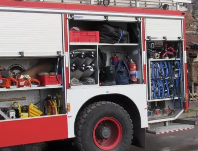 Пожарникари спасиха жена с бъбречна недостатъчност в Хасково