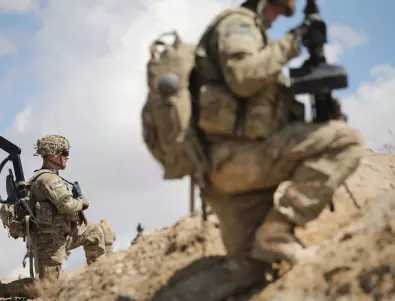 В Афганистан: Американски войски спешно напускат най-голямата си база