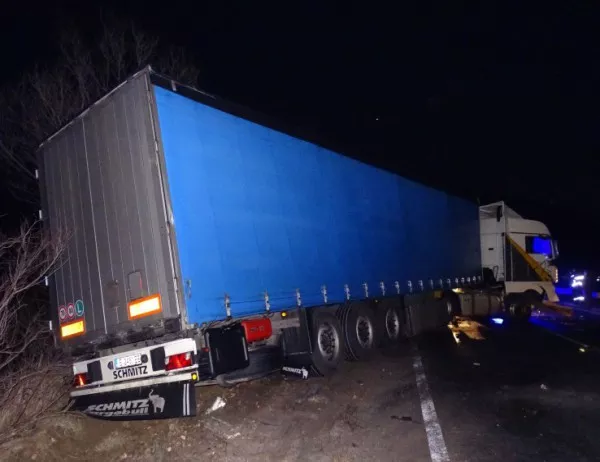 Зловеща катастрофа затвори пътя между Благоевград и Симитли