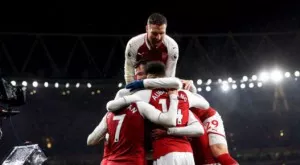 {{ otherArticle[0].article.title }}