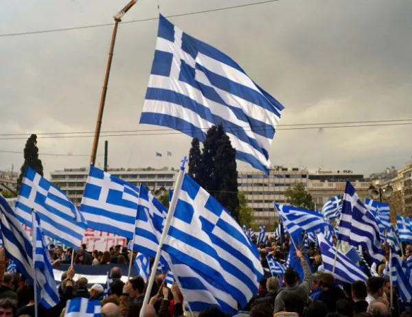 Облаците над гръцката управляваща коалиция се сгъстяват