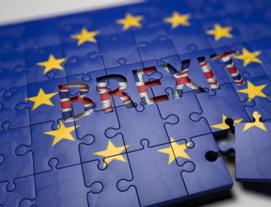 Brexit: Британците трябва да скочат сами в пропастта