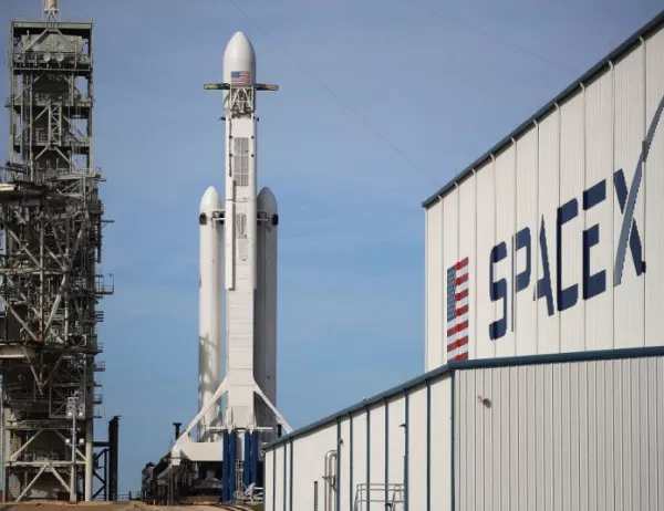 Нов успешен полет на Falcon Heavy (ВИДЕО)