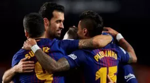 Коутиньо и Ракитич пратиха Барселона на финал