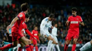 В голово шоу на "Бернабеу" Реал разпиля Сосиедад за едно полувреме, Роналдо с хеттрик