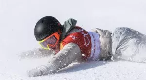 Силният вятър отложи гигансткия слалом при жените