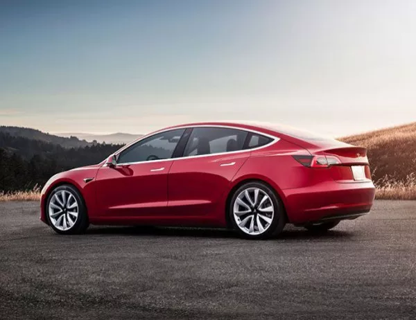 Tesla отново отчита колосални загуби