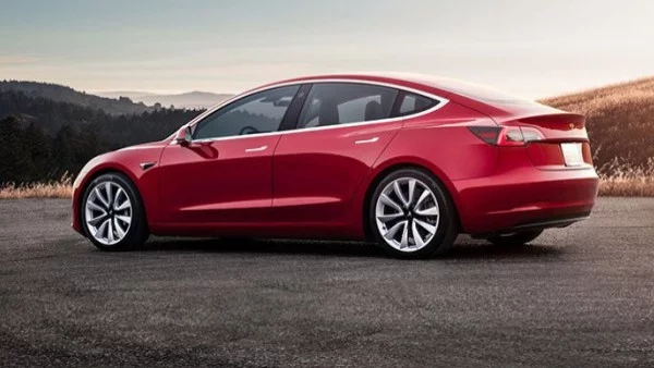 Tesla ще прави Model 3 и бъдещия Model Y в Китай