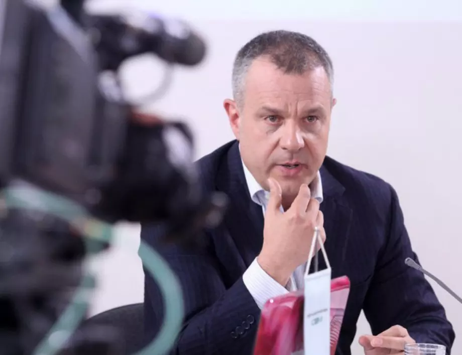 Кошлуков се извини за предизборната кампания в БНТ: "уврежда психичното здраве на нацията"