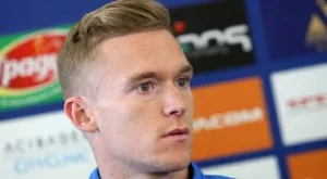 Голям полски клуб изкушава Роман Прохазка