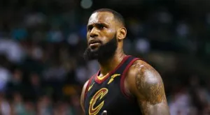 Попович ще уговаря ЛеБрон да премине в Сан Антонио  